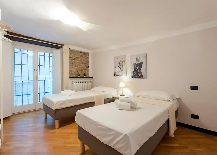Beautiful Flat In The Historic Center - Happy جنوة