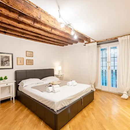 Apartment Beautiful Flat In The Historic Center - Happy