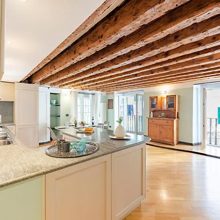 Beautiful Flat In The Historic Center - Happy דירה ג'נובה