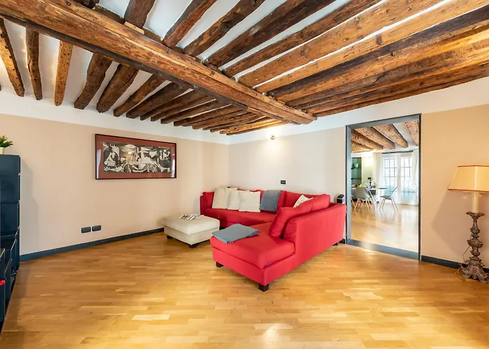 Beautiful Flat In The Historic Center - Happy