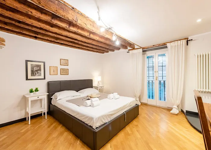 Lejlighed Beautiful Flat In The Historic Center - Happy
